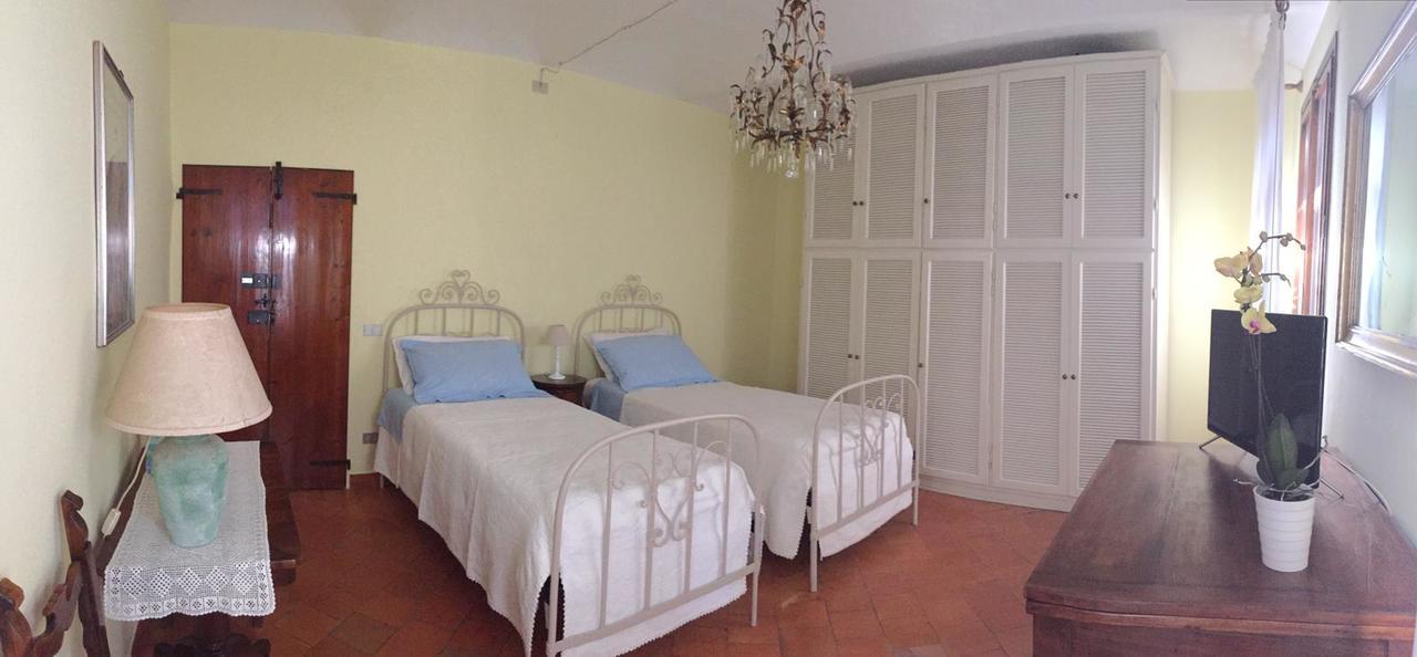 B&B Civico 7 Vignola  Eksteriør bilde
